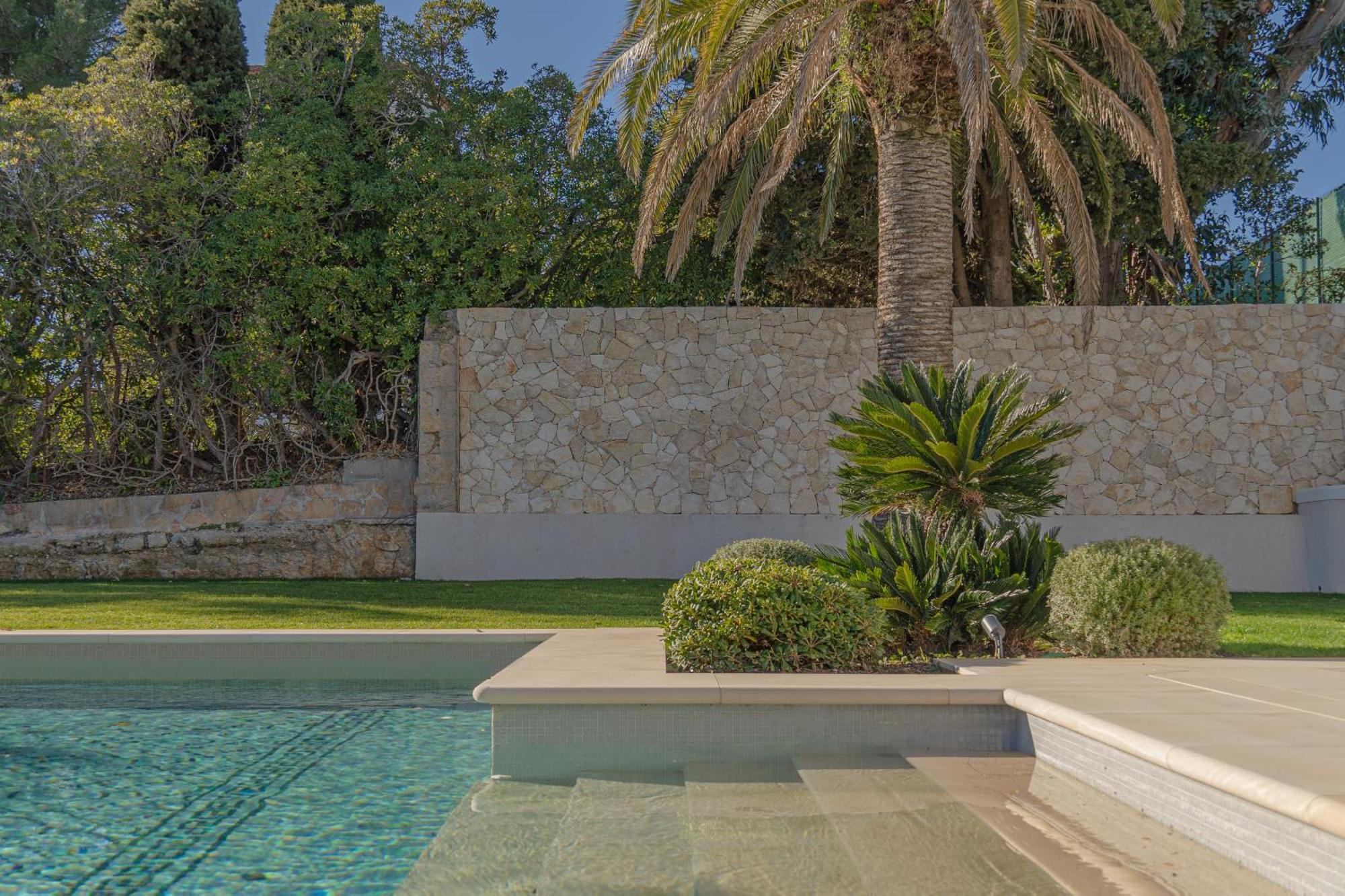 Palace De Lys Pousada Cannes